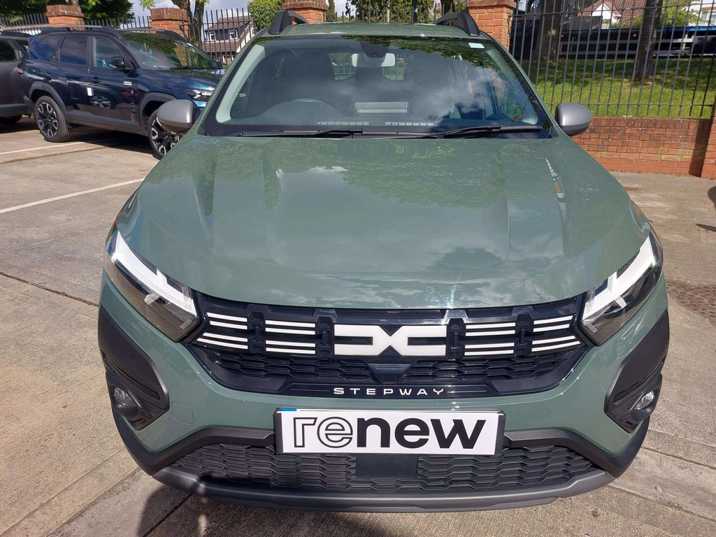 Dacia Sandero Stepway Stepway Expression Tce EX23CAE Green #2