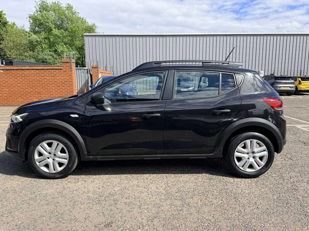 Dacia Sandero Stepway Stepway 1.0 Tce 90 Essential AY24VHA Black #6