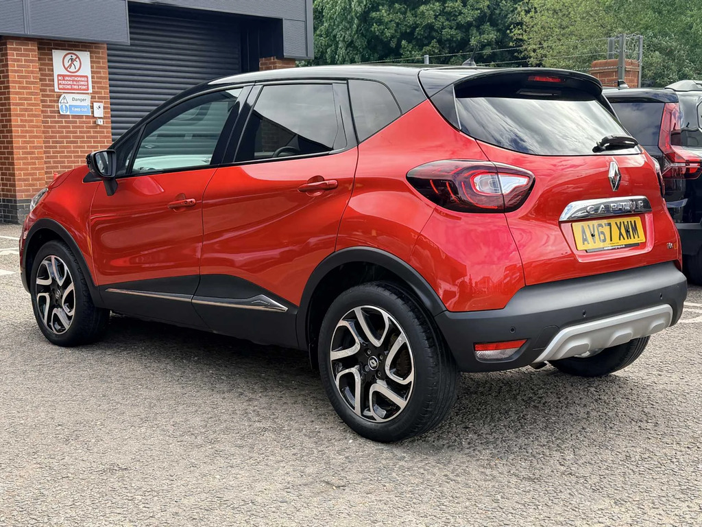 Renault Captur Dynamique S Nav Tce AV67XWM Red #3