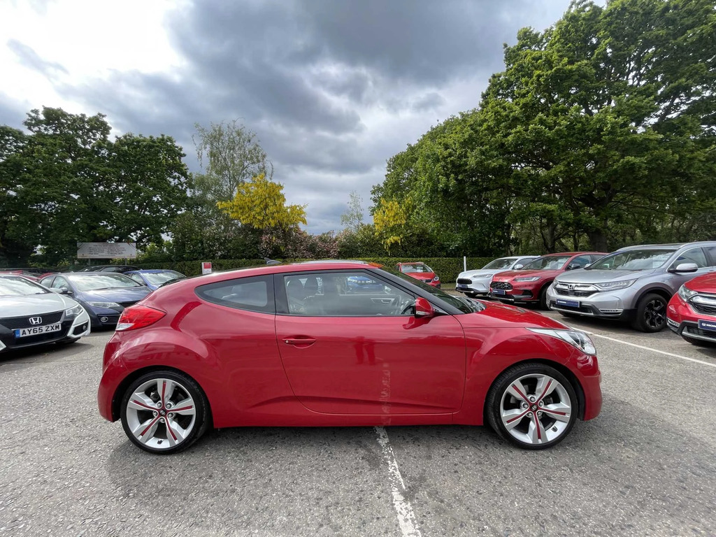 Hyundai Veloster Sport Gdi Red #5