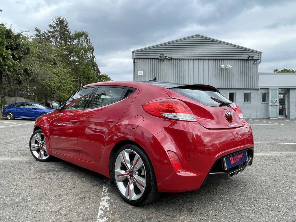 Hyundai Veloster Sport Gdi Red #3
