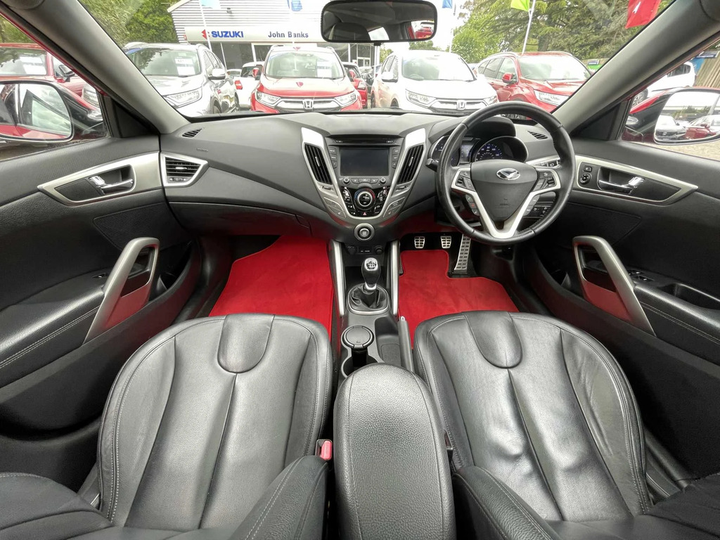 Hyundai Veloster Sport Gdi Red #4