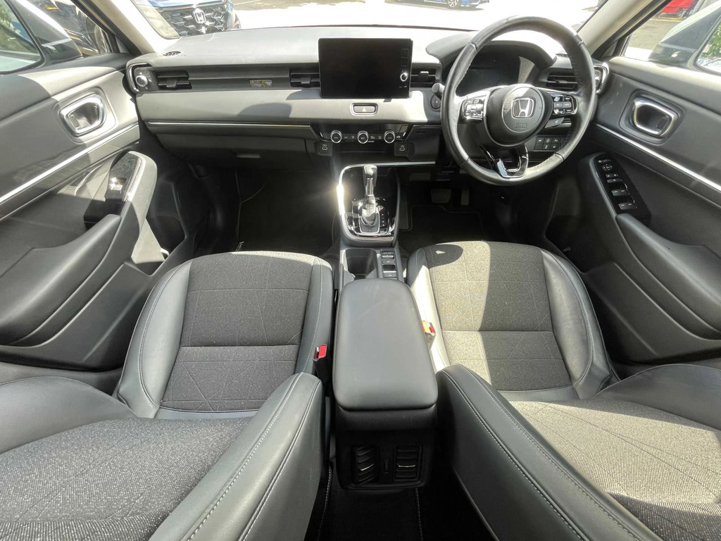 Honda Hr-V 1.5 Ehev Advance Cvt AX72FAO White #4