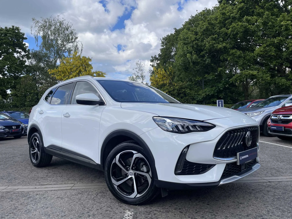 MG HS Trophy S-a White