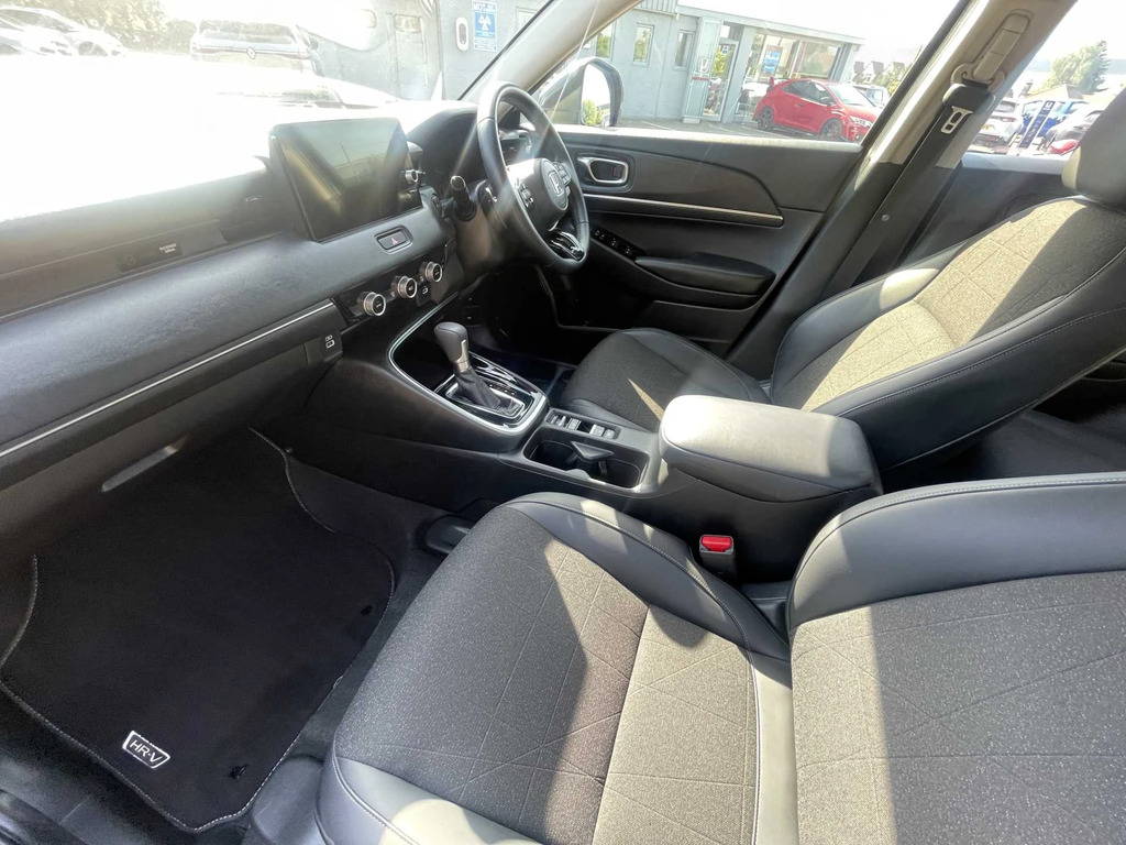 Honda Hr-V Advance I-mmd Cvt Grey #2
