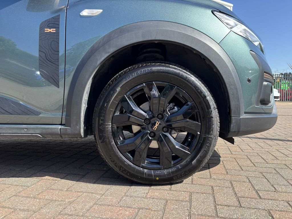 Dacia Sandero Stepway 1.0 Tce Extreme AE74TPZ Green #6