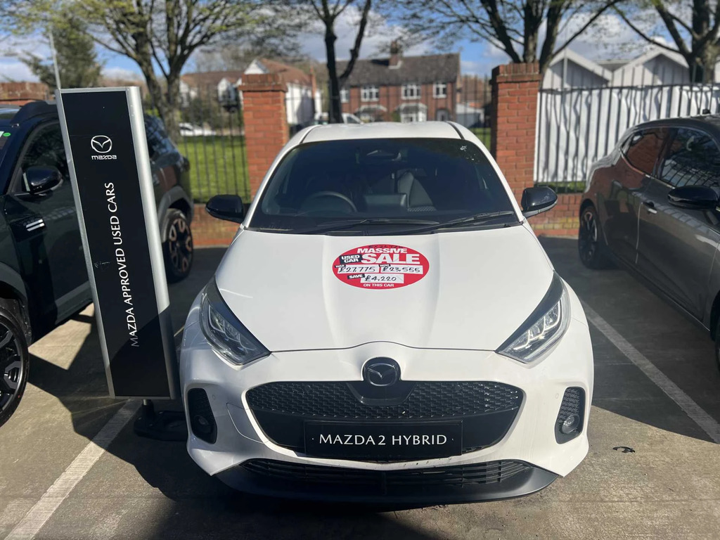 Mazda 2 1.5I Hybrid Homura Cvt White #2