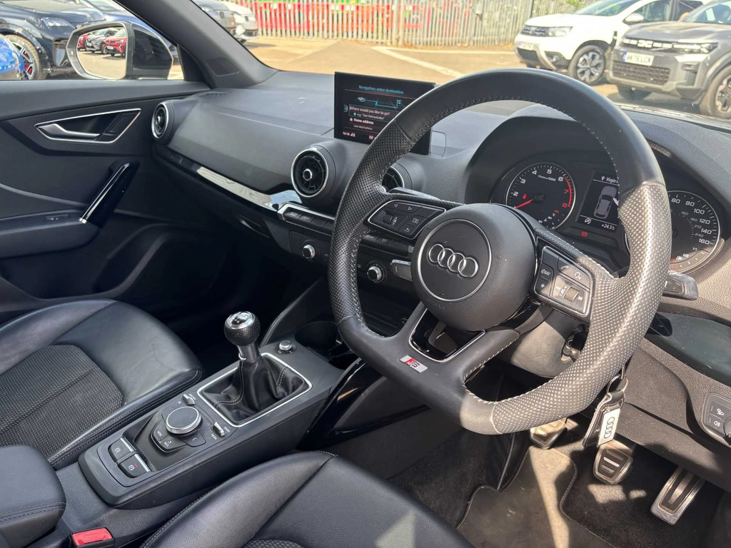 Audi Q2 35 Tfsi Black Edition AJ69CWD Grey #4