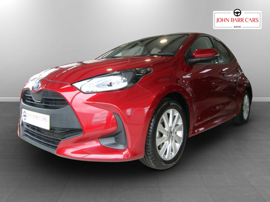 Toyota Yaris 1.5 Hybrid Icon Cvt Red