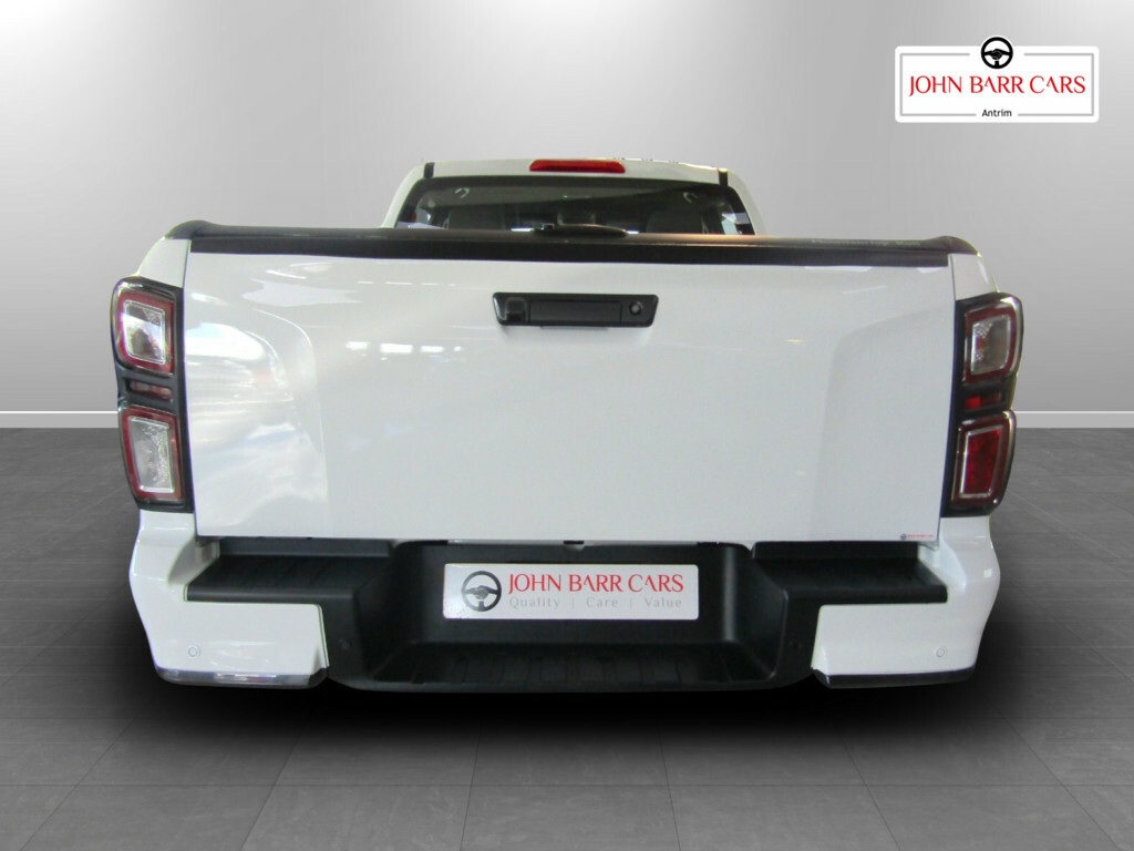 Isuzu D-Max 1.9 V-cross Double Cab 4X4 White #3
