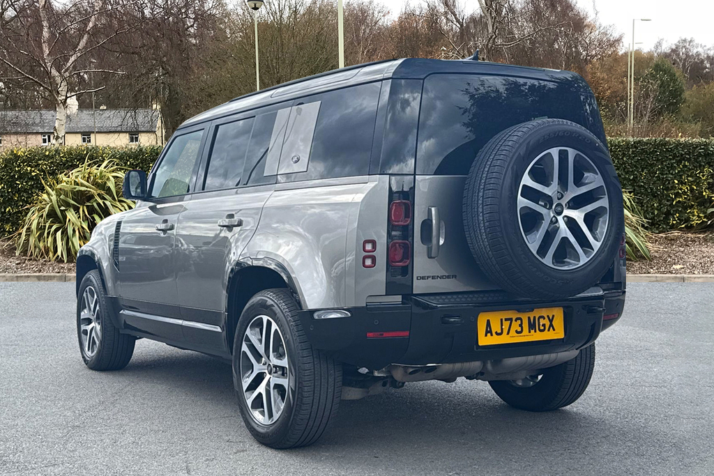 Land Rover Defender 110 D300 110 X-dynamic Hse AJ73MGX Silver #2