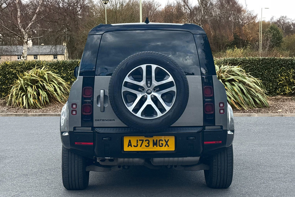 Land Rover Defender 110 D300 110 X-dynamic Hse AJ73MGX Silver #6