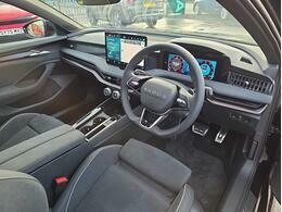Skoda Superb 1.5 Tsi E-tec 150Ps Sportline Dsg SY75WFP Black #4