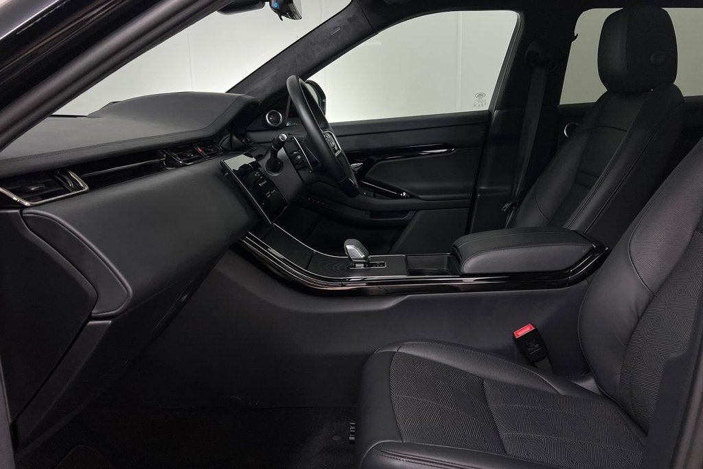 Land Rover Range Rover Evoque P300e Autobiography Black #3