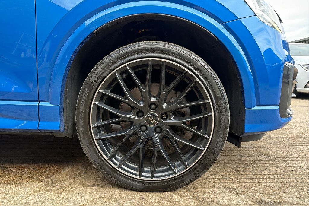 Audi Q2 35 Tfsi Black Edition S Tronic SW69BRF Blue #5