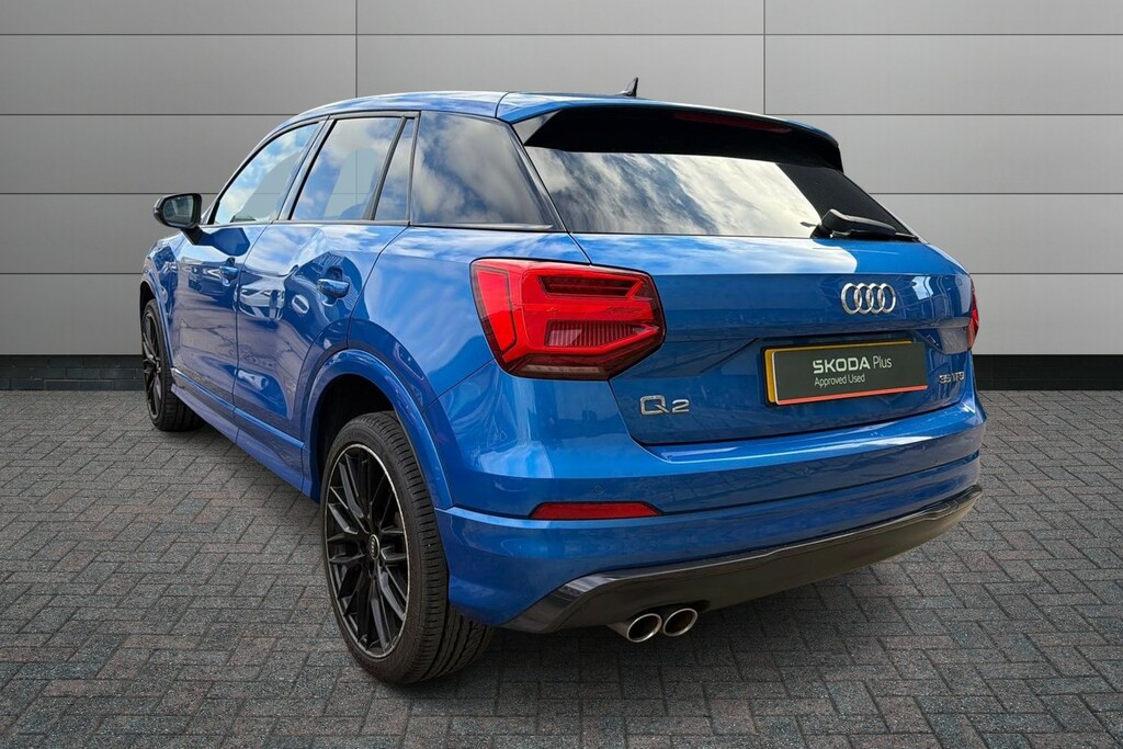Audi Q2 35 Tfsi Black Edition S Tronic SW69BRF Blue #3