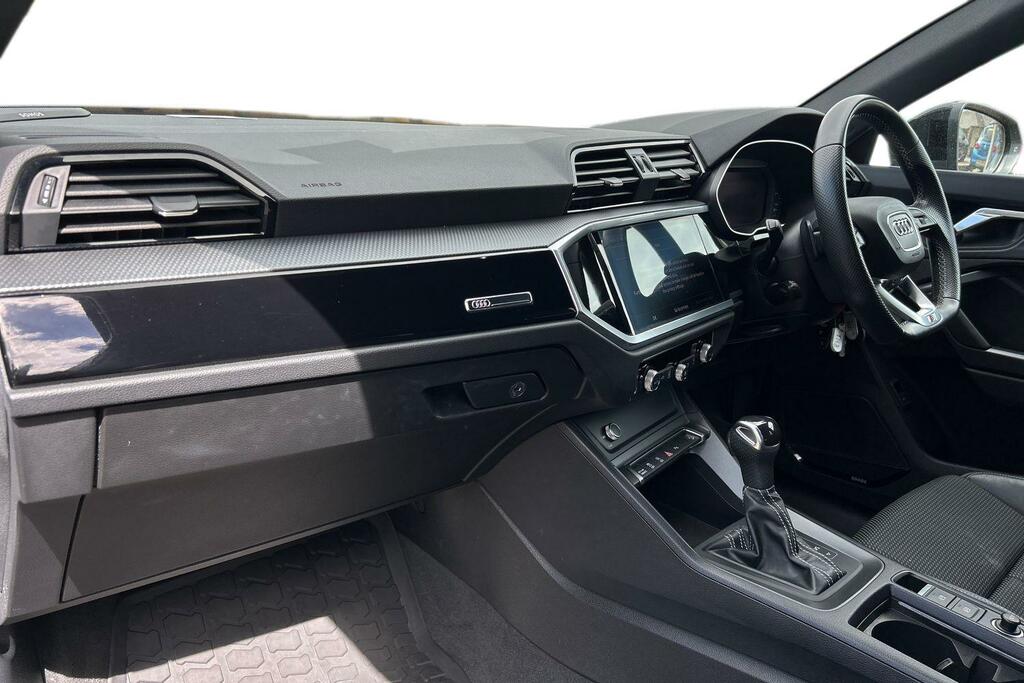 Audi Q3 35 Tfsi Black Edition S Tronic ST22DXU Grey #2