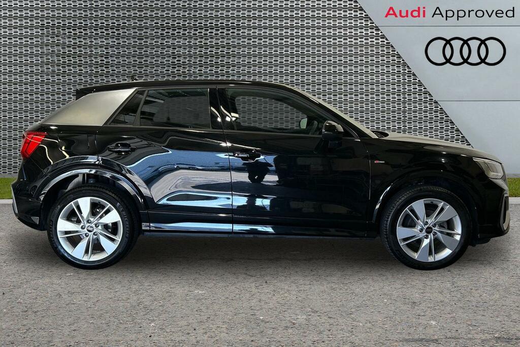 Audi Q2 S Line 35 Tfsi 150 Ps 6-Speed SW23MTY Black #4