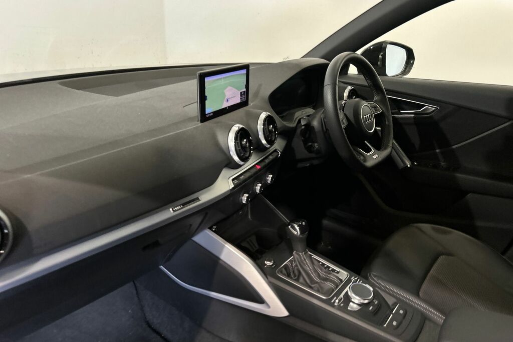 Audi Q2 My23.5 Black Edition 35 Tfsi 150 Ps S Tronic SV73WXM Black #2