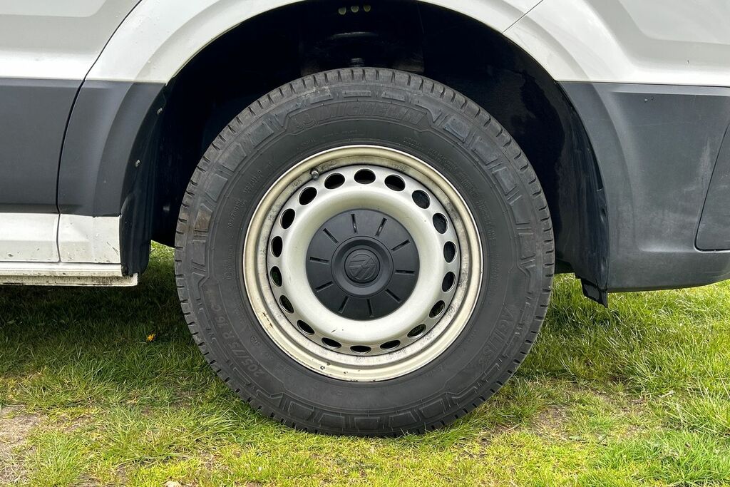 Volkswagen Crafter 2.0 Tdi 140Ps Commerce Plus High Roof Van GL24EMK White #5
