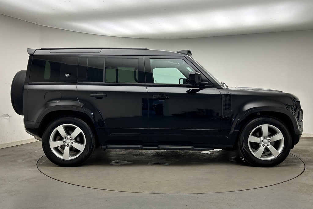 Land Rover Defender 110 D250 Xs Edition SR73KGJ Black #5