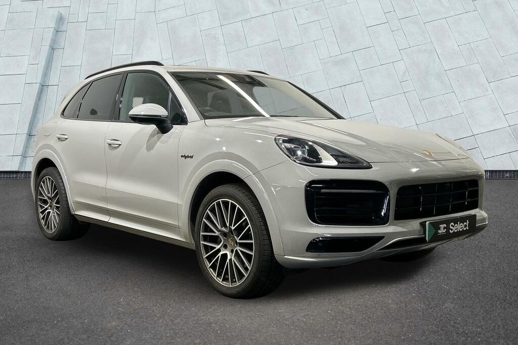 Porsche Cayenne 3.0 V6 E-hybrid 17.9Kwh Platinum Edition Tiptronic Grey