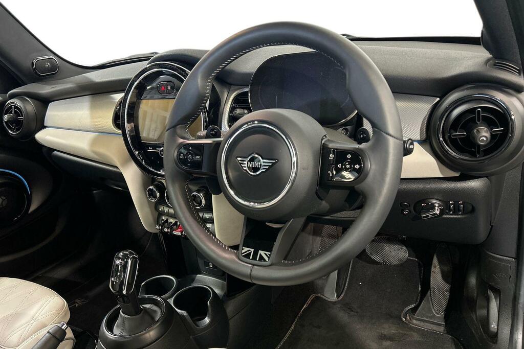 Mini Hatch 5-Door Cooper S Exclusive SW23FMC White #6