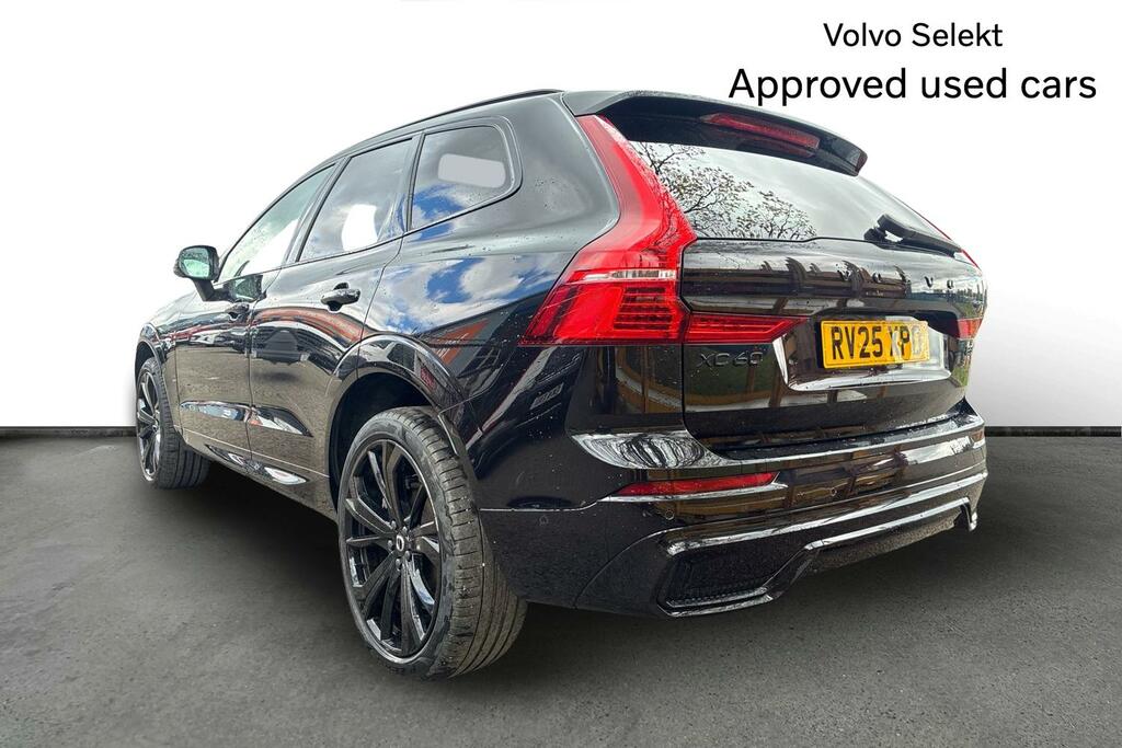 Volvo XC60 2.0 B5p Ultra Black Edition Awd Geartronic RV25XPO Black #6