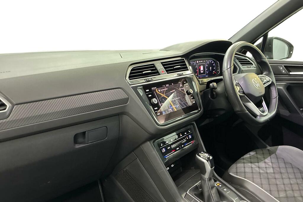 Volkswagen Tiguan 2.0 Tsi 4Motion R-line Dsg NL72WKF Black #2