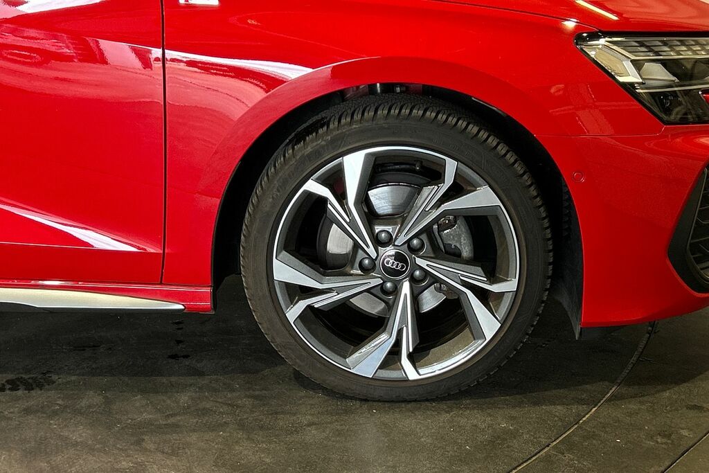 Audi A3 S Line 35 Tfsi 150 Ps S Tronic SW25DLJ Red #5