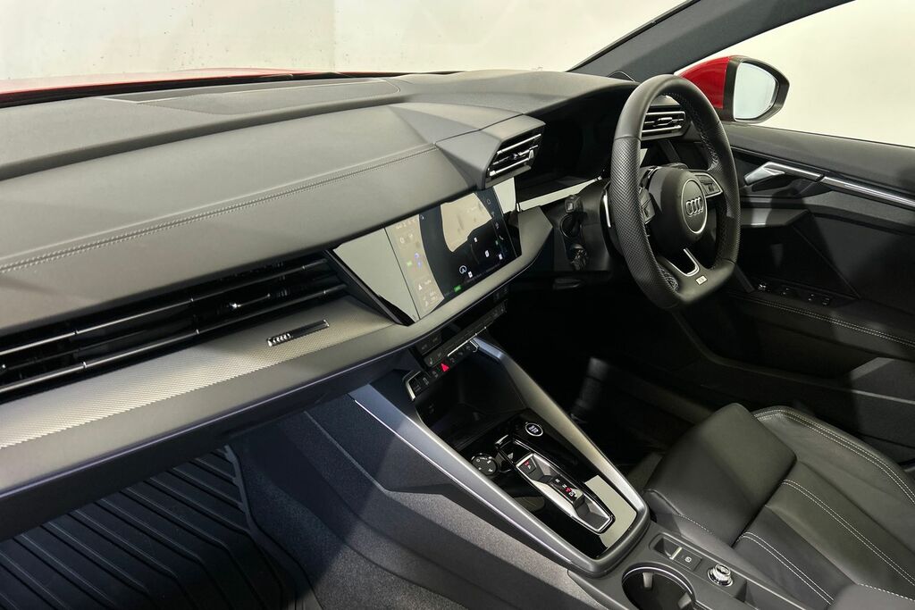 Audi A3 S Line 35 Tfsi 150 Ps S Tronic SW25DLJ Red #2