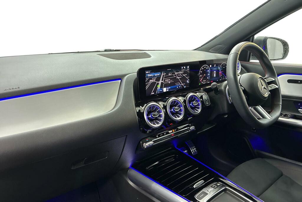 Mercedes-Benz GLA Class 200D Amg Line Executive SV25FZG Grey #2