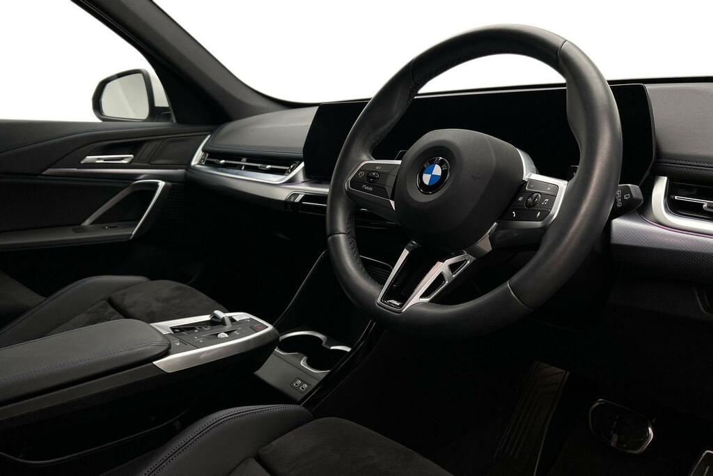 BMW X1 X1 Sdrive20i M Sport ST25EEU White #6