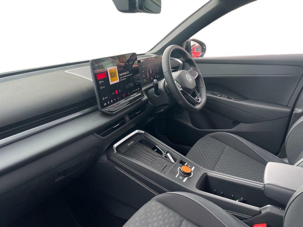 Volkswagen T-Roc 1.5 Etsi 150 R-line Dsg SY26HHV White #2