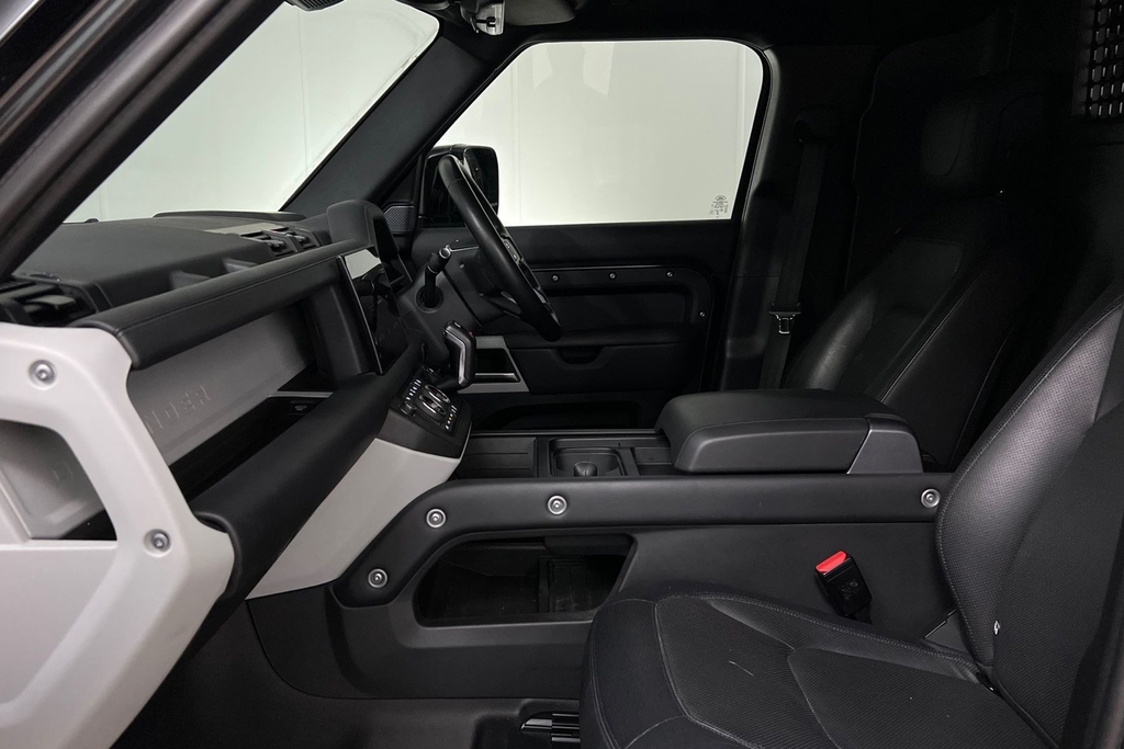 Land Rover Defender 110 D300 Hard Top X-dynamic Hse YY23TOV Grey #3