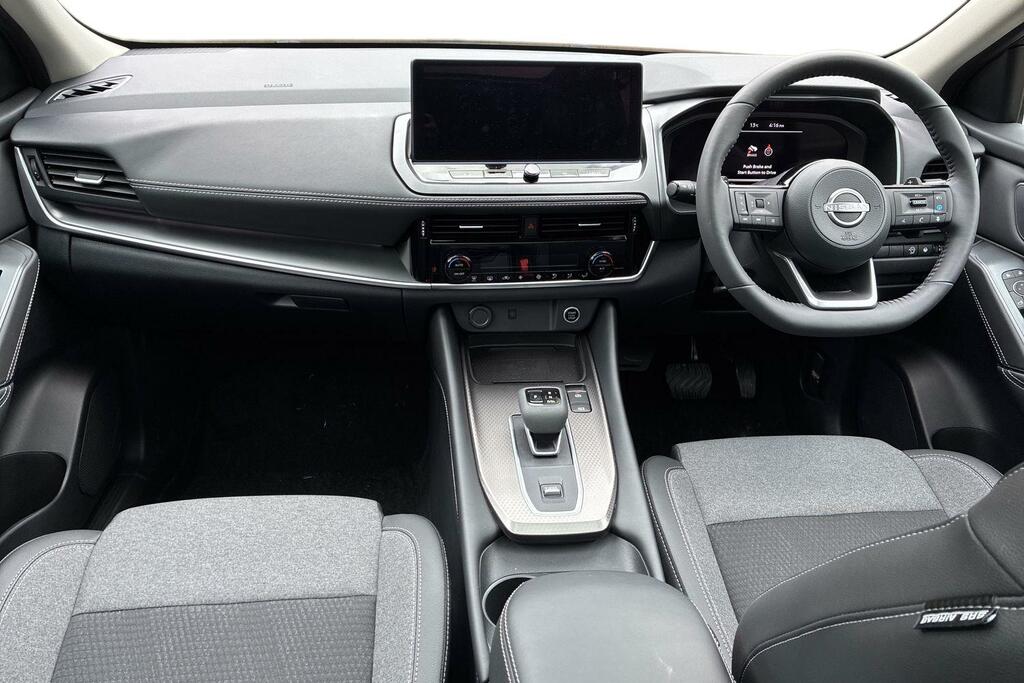 Nissan Qashqai 1.3 Dig-t Mhev N-connecta Suv Hybrid Xt SV26ZCZ Black #5