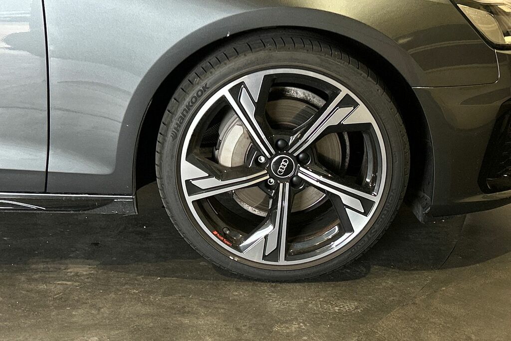 Audi A4 Avant Avant Black Edition 40 Tdi Quattro 204 Ps S Tronic Grey #5
