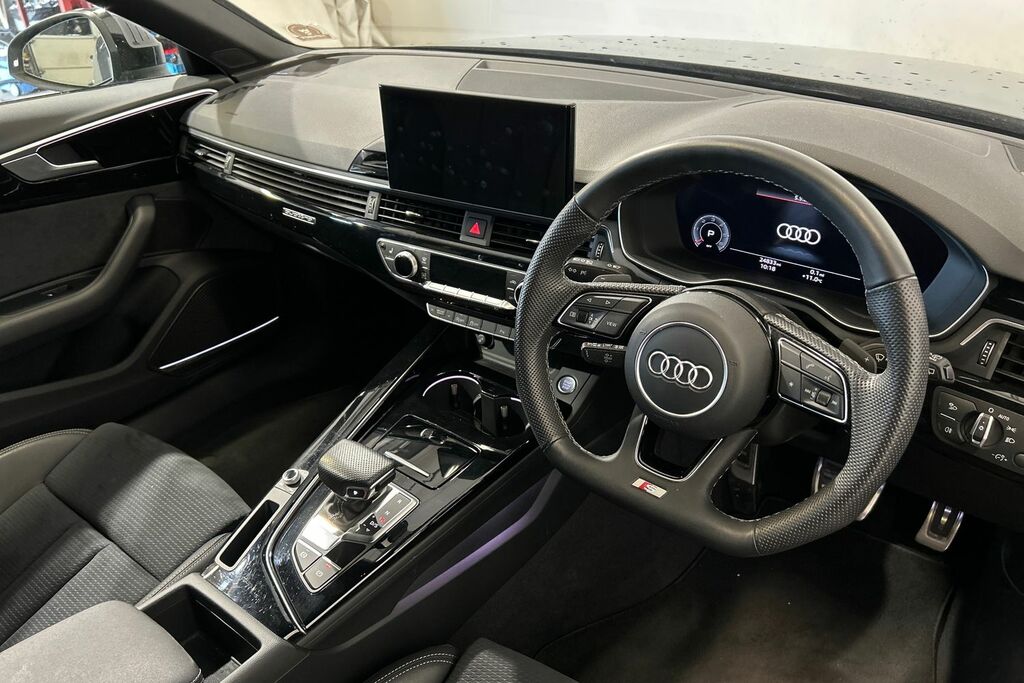 Audi A4 Avant Avant Black Edition 40 Tdi Quattro 204 Ps S Tronic Grey #6