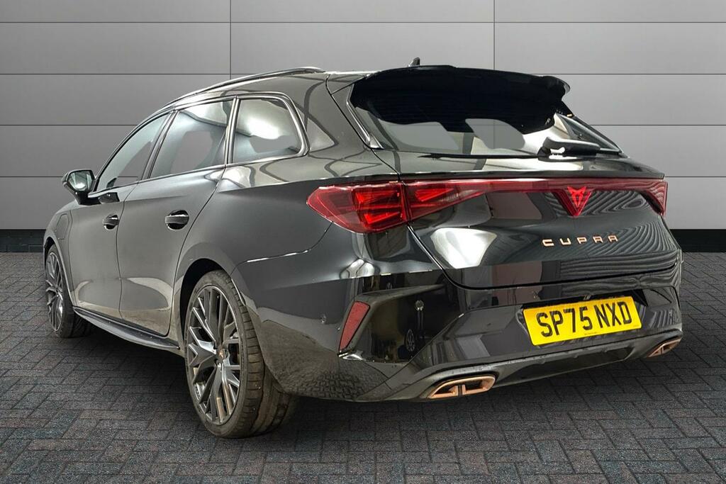 Cupra Leon 1.5 Ehybrid 204 Shadow Edition Dsg SP75NXD Black #3