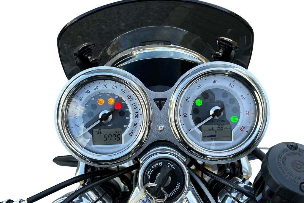 Triumph  Triple 675 Rx Black #23