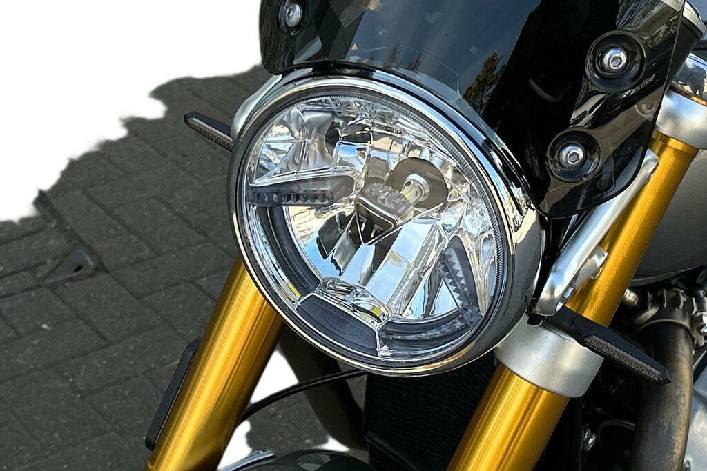 Triumph  Triple 675 Rx Black #3