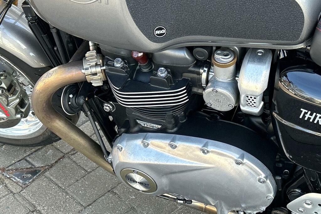 Triumph  Triple 675 Rx Black #13