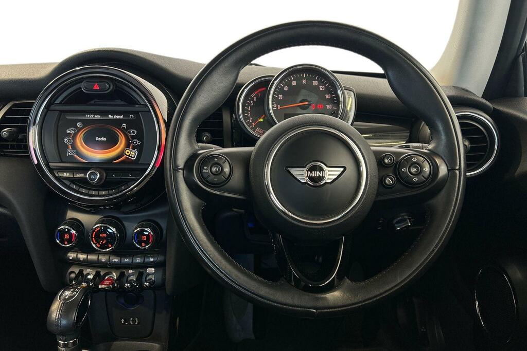 Mini Hatch Cooper 3-Door SW18CLO Red #5