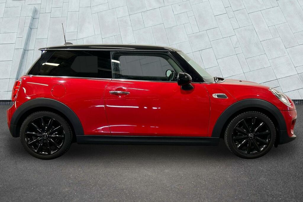 Mini Hatch Cooper 3-Door SW18CLO Red #3
