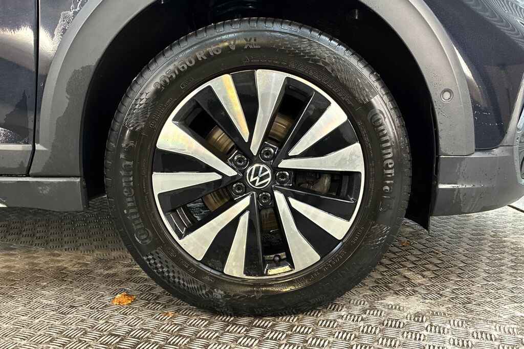 Volkswagen Taigo 1.0 Tsi 110 Life Dsg GD72RCX Black #5