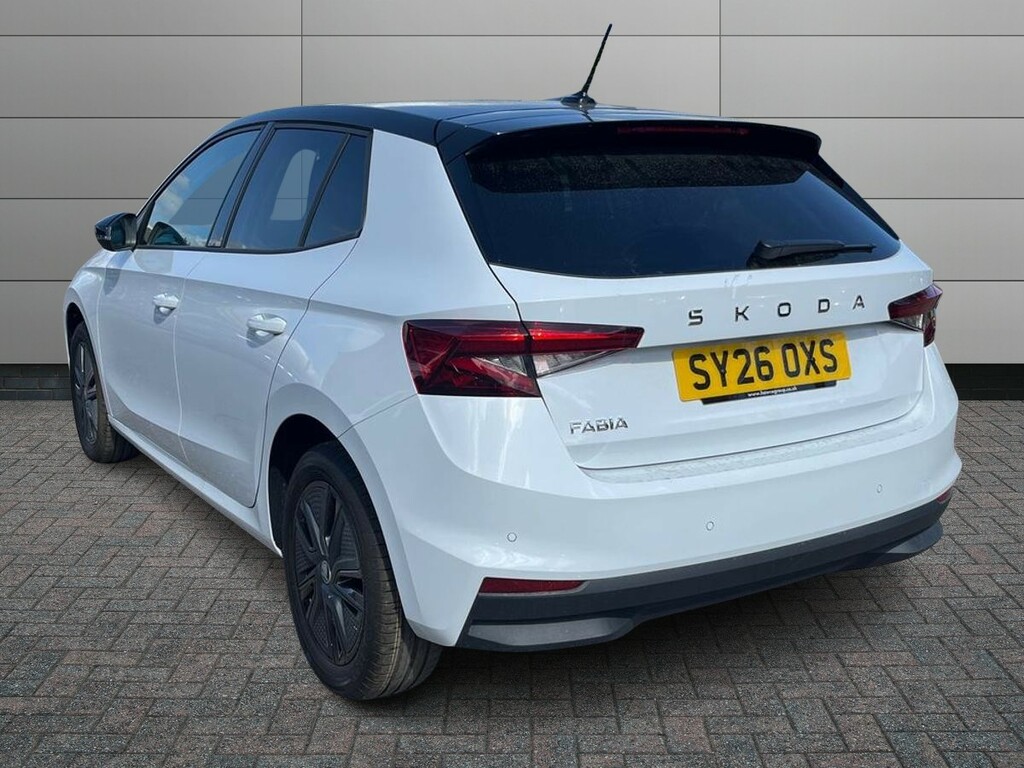 Skoda Fabia 1.0 Tsi 116Ps Design Edition White #3