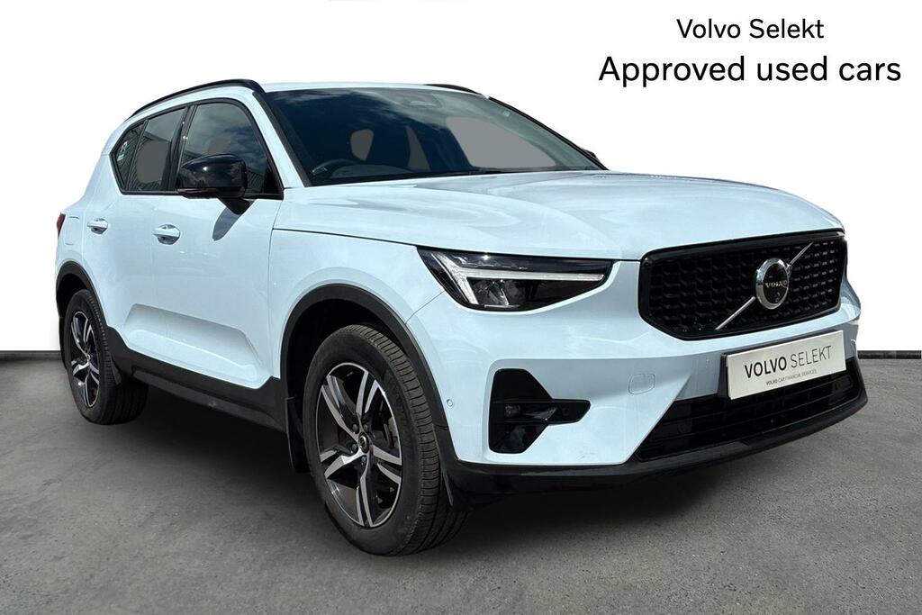 Volvo XC40 2.0 B3p Plus Dark Blue