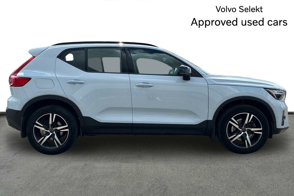 Volvo XC40 2.0 B3p Plus Dark Blue #4