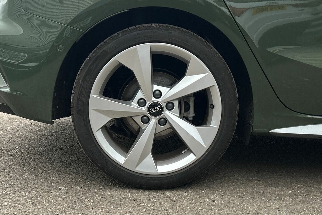 Audi A3 S Line Tfsi 150 Ps S Tronic ST75LDN Green #5