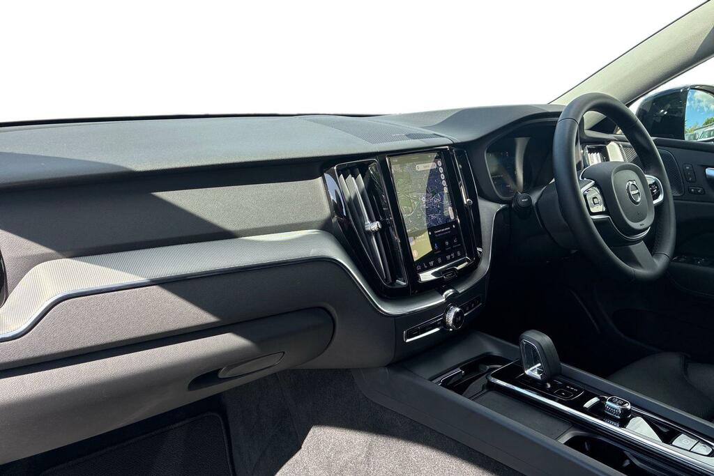 Volvo XC60 2.0 B5p Plus Dark Awd Geartronic SV24NKZ Grey #2